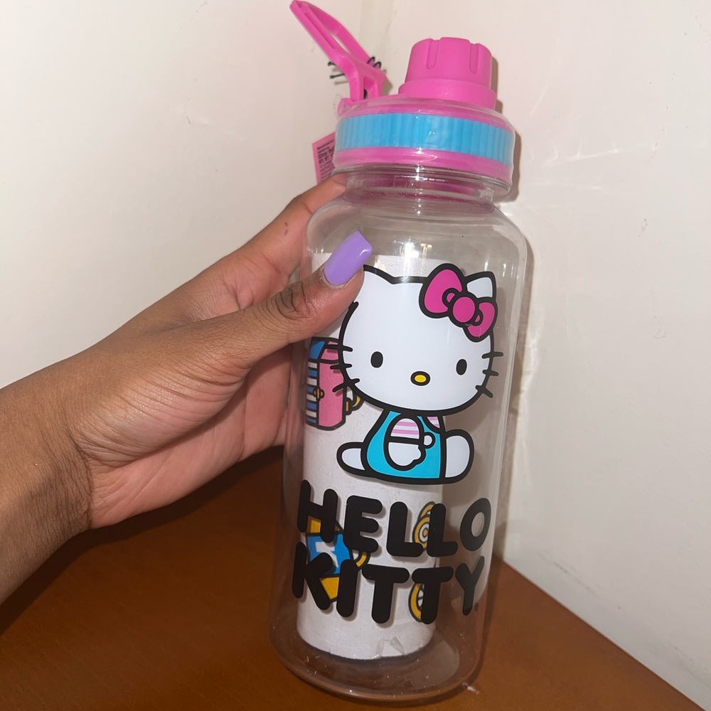 Hello Kitty Water Bottle with Pink Lid